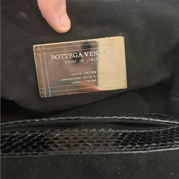 Extremely rare limited edition Bottega Snakeskin kisslock bag - Picture 10 of 11